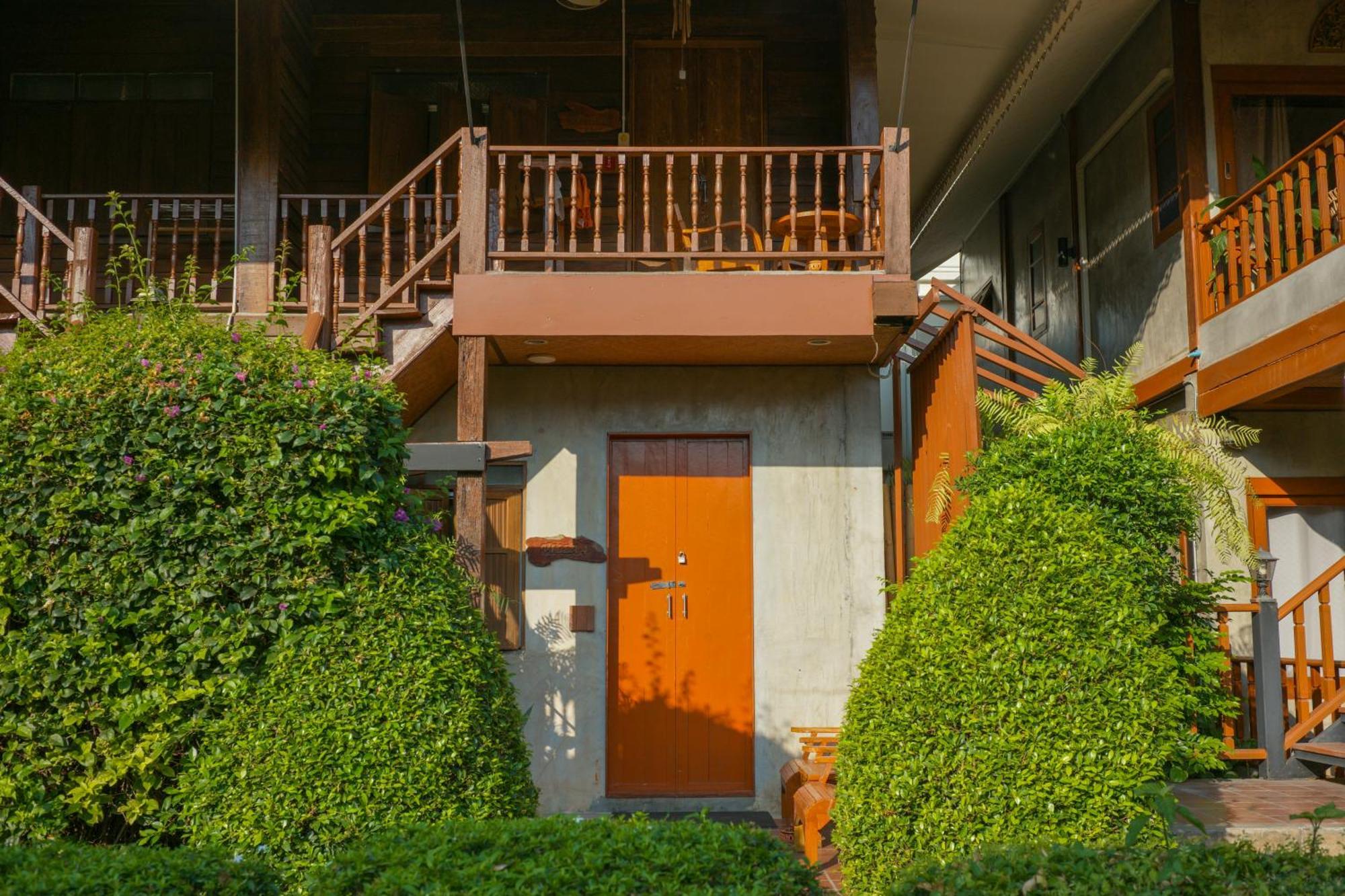 Buri Gallery House Чіангмай Номер фото