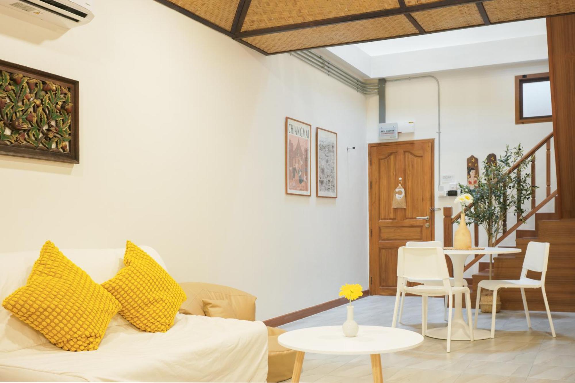 Buri Gallery House Чіангмай Номер фото