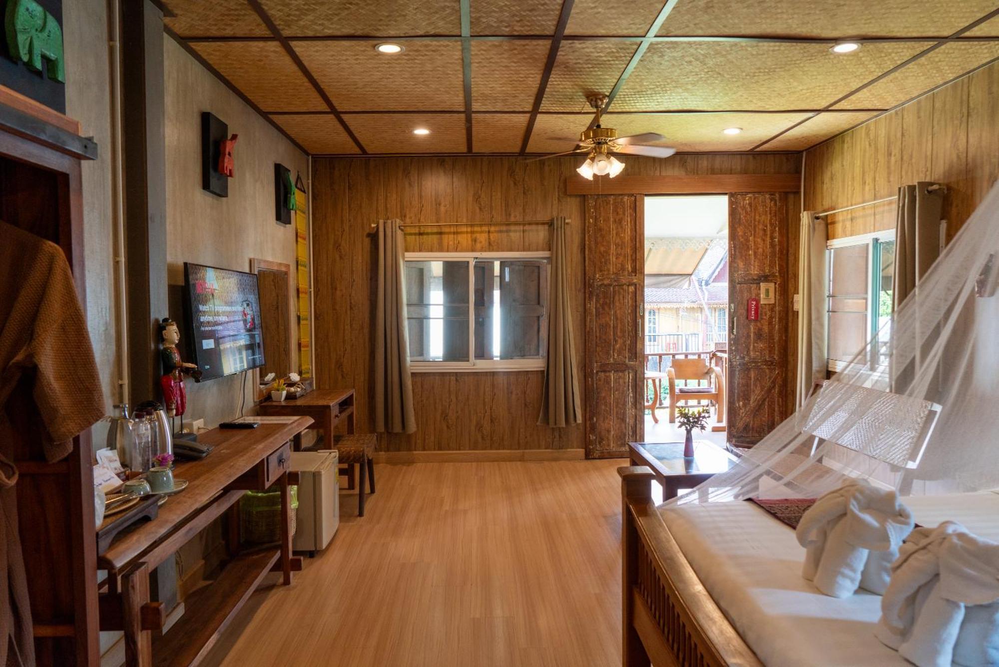 Buri Gallery House Чіангмай Номер фото